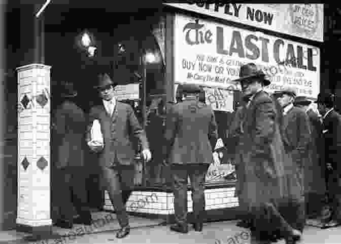 Vintage Image Of Tampa's Bustling Streets During The Prohibition Era Cigar City Mafia: A Complete History Of The Tampa Underworld